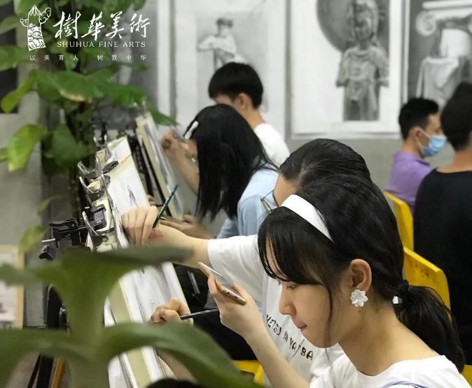 美術(shù)生畫畫的時(shí)候遇到瓶頸怎么辦？這些方法幫你巧妙解決